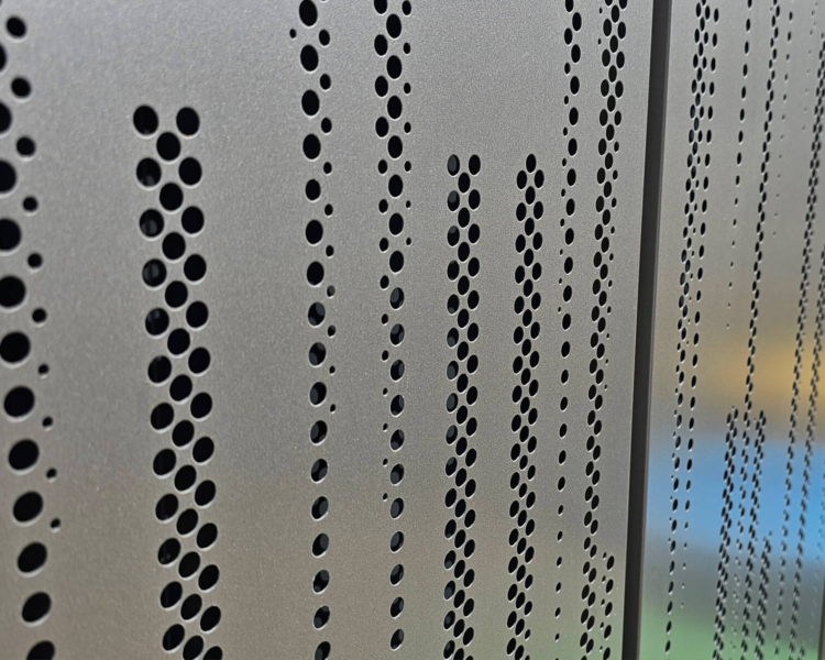 perforerte stålplater 9